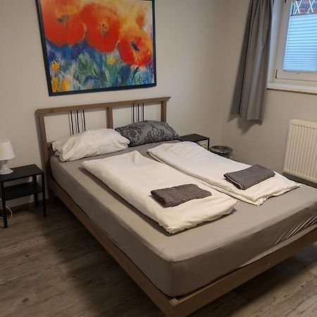 Nestoasewhv Zentrale Zimmer Zwischen City Und Suedstrand Wilhelmshaven Esterno foto