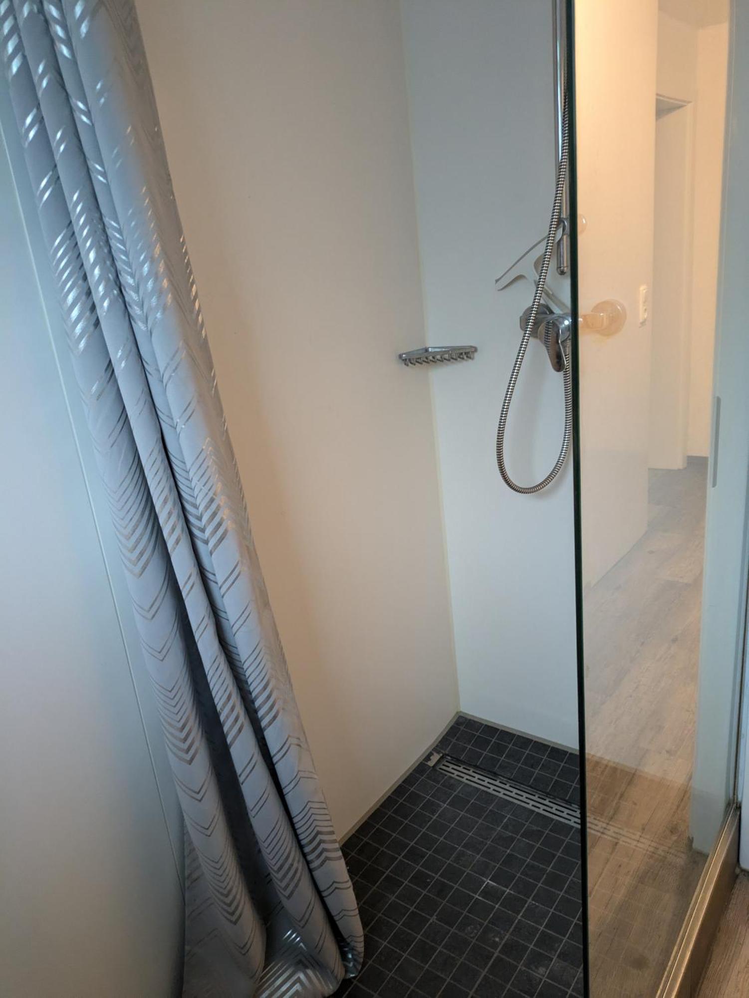 Nestoasewhv Zentrale Zimmer Zwischen City Und Suedstrand Wilhelmshaven Esterno foto